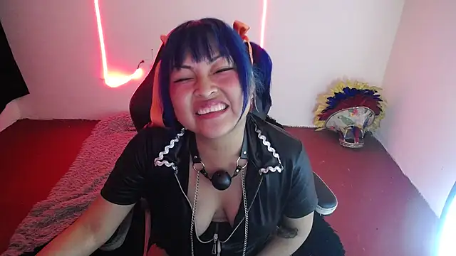 Snapshot of Shaddycute_ chatting on 12.06.24 Shaddycute online show from 12.06.24