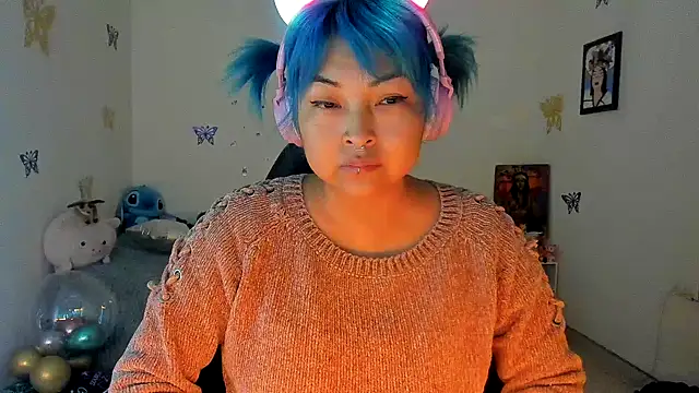 Snapshot of Shaddycute_ chatting on 09.11.25 Shaddycute online show from 09.11.25