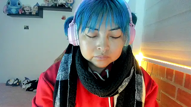 Shaddycute  online show from 12.05.25