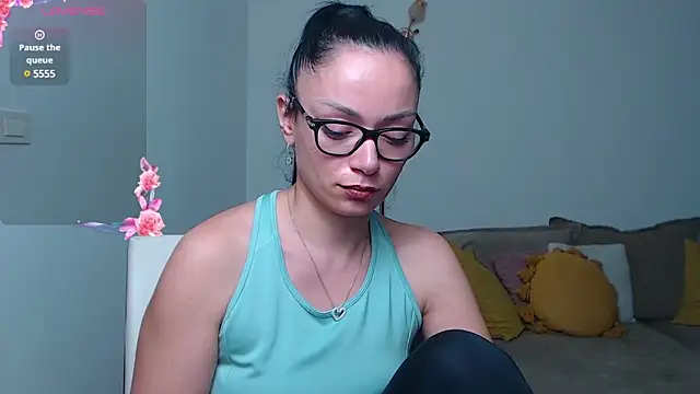 Snapshot of BabySerene chatting on 02.06.25 BabySerene online show from 02.06.25