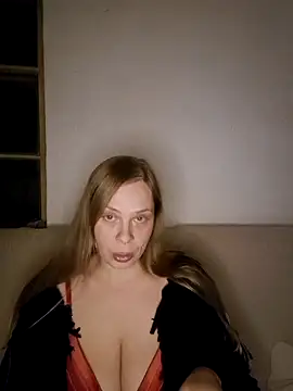 katiestevens online show from 11.22.25