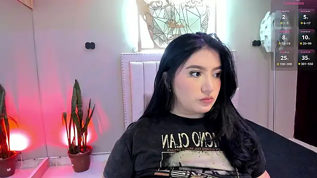 Snapshot of _nina_sweet chatting on 10.04.25 nina sweet online show from 10.04.25