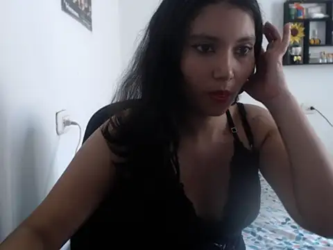 HannaKlein online show from 02.27.25