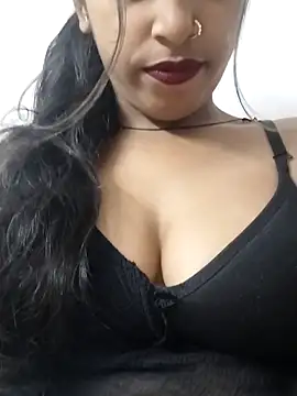 Snapshot of Rashmi_Singhal chatting on 02.19.25 Rashmi Singhal online show from 02.19.25