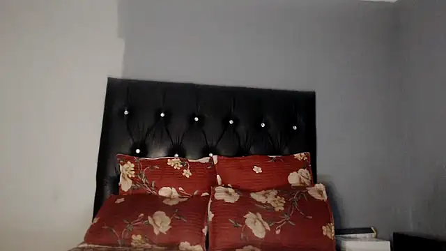 hoittytoittyxx online show from 11.18.25