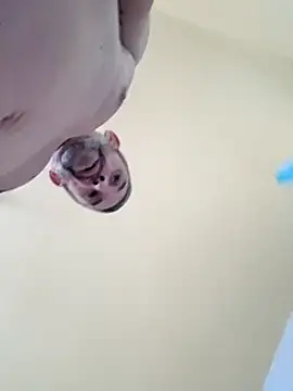 Snapshot of chris_sbh chatting on 02.01.25 chris sbh online show from 02.01.25