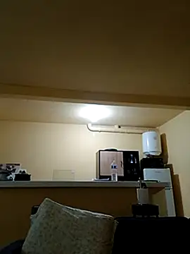 Snapshot of chris_sbh chatting on 02.15.25 chris sbh online show from 02.15.25