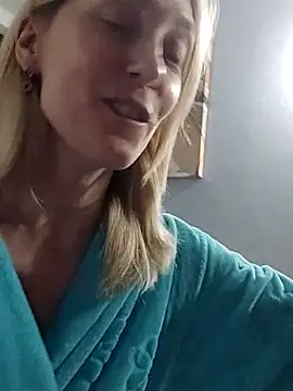 AvelinaLeoni online show from 03.16.25