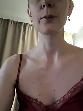 AvelinaLeoni online show from 12.02.25