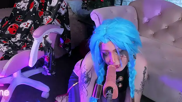 Alex Howell online show from 01.10.25