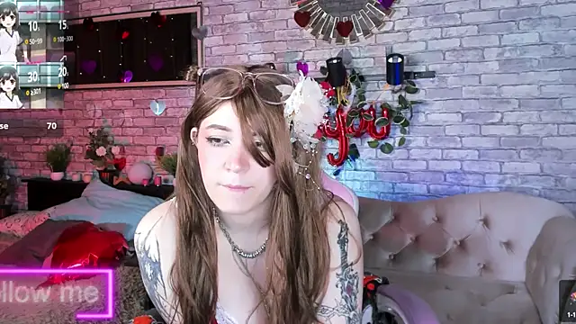 Alex Howell online show from 02.07.25