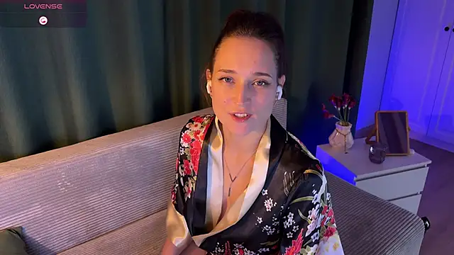 Pavlyna online show from 11.25.25