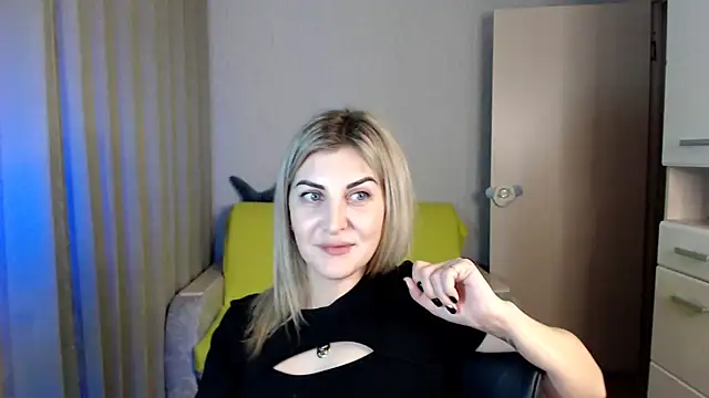 Amelia Harper online show from 12.25.24