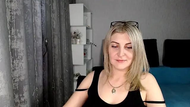 Amelia Harper online show from 03.13.25