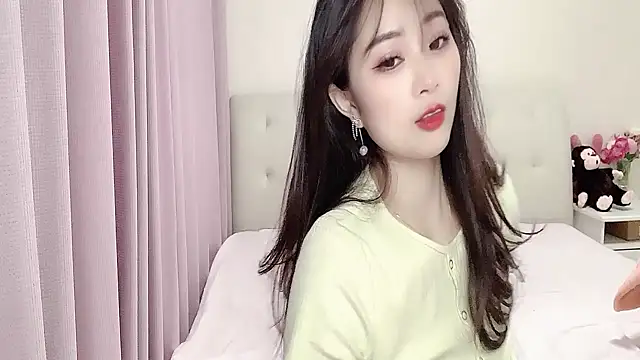 Snapshot of aisha123123 chatting on 03.09.25 aisha123123 online show from 03.09.25