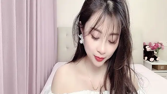 Snapshot of aisha123123 chatting on 03.09.25 aisha123123 online show from 03.09.25