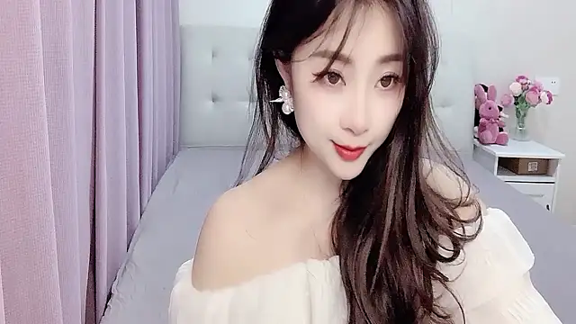 Snapshot of aisha123123 chatting on 03.17.25 aisha123123 online show from 03.17.25