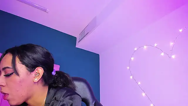 MavyStar online show from 12.17.24