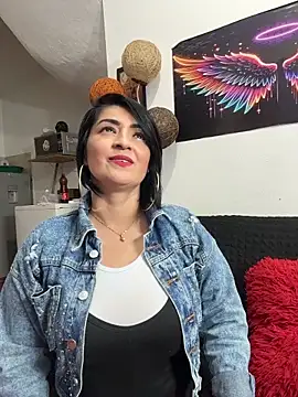 Snapshot of karenlennox1 chatting on 01.16.26 karenlennox1 online show from 01.16.26