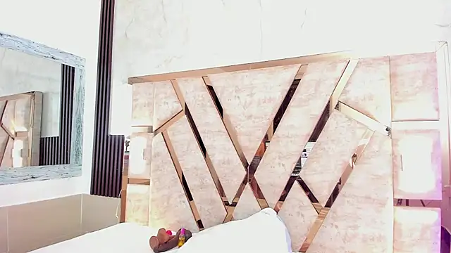 molly sweetee online show from 10.30.25