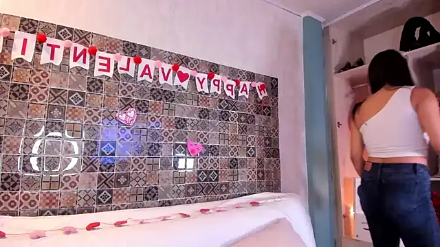 Sophia wilsonn  online show from 02.11.25