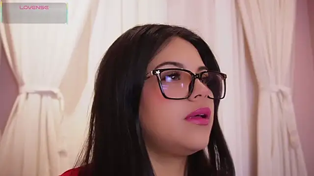 Sophia wilsonn  online show from 10.12.25