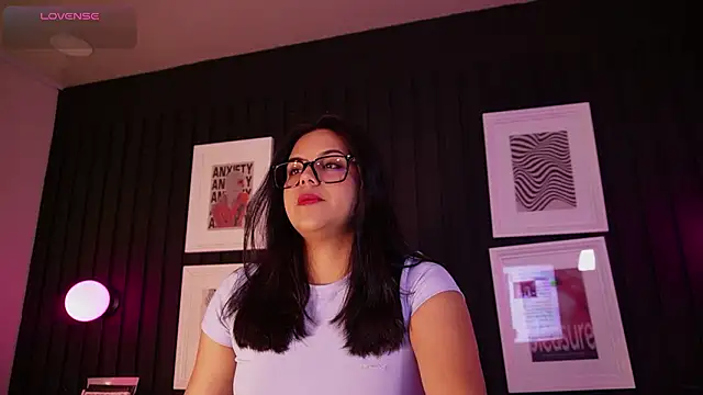 Snapshot of Sophia_wilsonn_ chatting on 03.26.26 Sophia wilsonn online show from 03.26.26