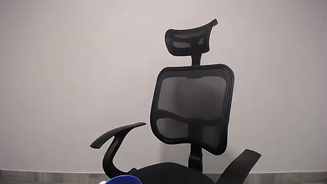 present the magic online show from 02.04.25