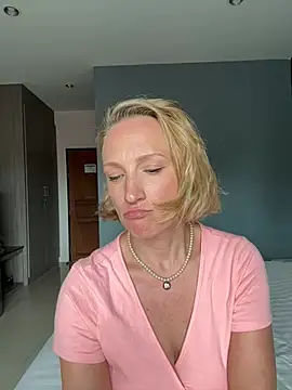 UmaTruewoman online show from 04.09.26