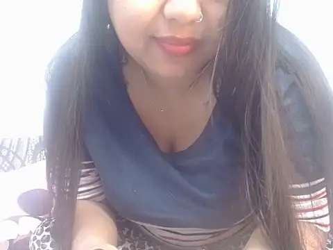 Snapshot of TASHa009 chatting on 12.19.24 TASHa009 online show from 12.19.24