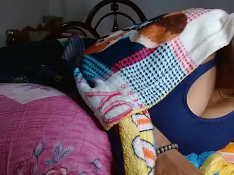 Snapshot of TASHa009 chatting on 01.16.25 TASHa009 online show from 01.16.25