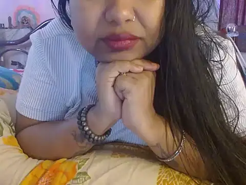 Snapshot of TASHa009 chatting on 03.08.25 TASHa009 online show from 03.08.25