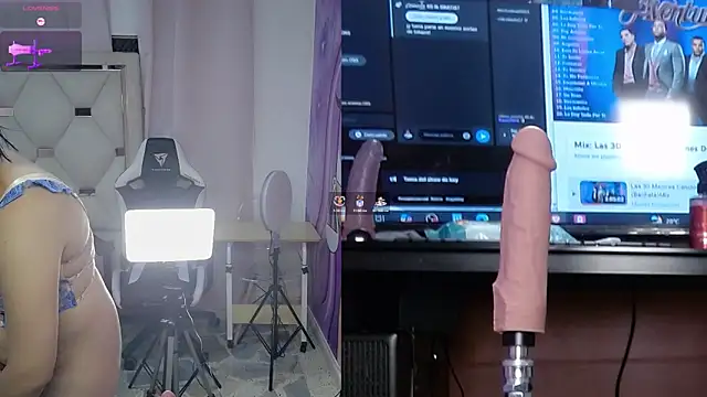 Snapshot of Tamaraa_wet chatting on 09.26.25 Tamaraa wet online show from 09.26.25