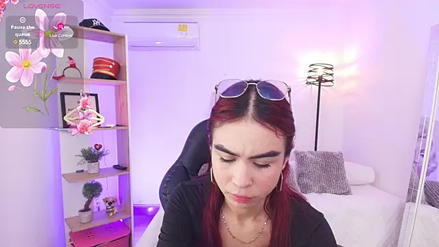 gabriiellaa   online show from 02.12.25