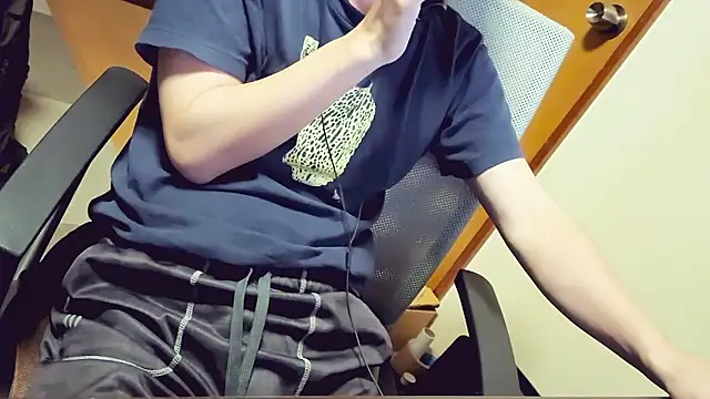 Snapshot of yukitaka_001 chatting on 07.15.26 yukitaka 001 online show from 07.15.26