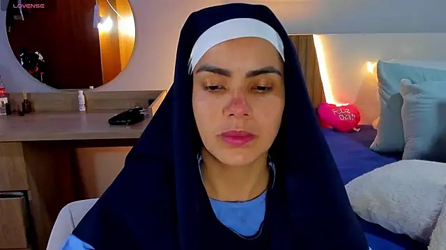 ClaraMariaMon online show from 03.19.25