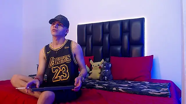 Brutal Sex Fucking online show from 02.25.25