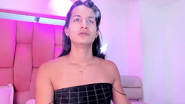 Snapshot of jennifer_ts chatting on 02.04.25 jennifer ts online show from 02.04.25