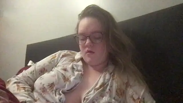 honeyyy24 online show from 12.05.25