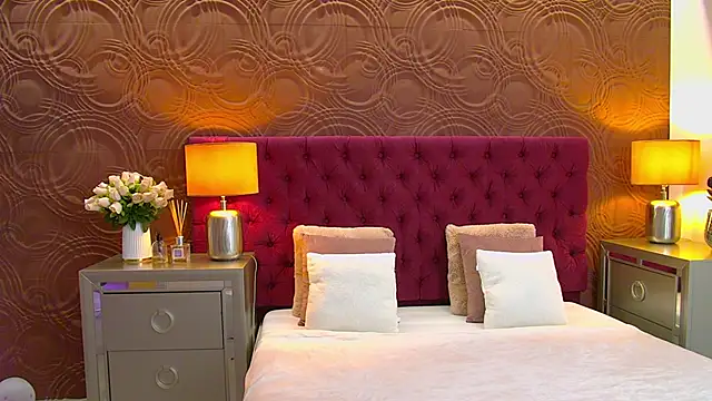 IrisMonn online show from 11.18.25