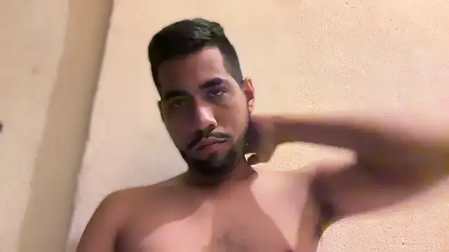 EnriquePersian197 online show from 12.31.24