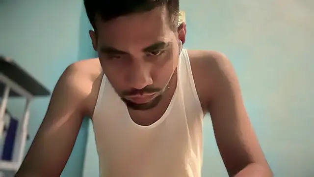 EnriquePersian197 online show from 02.18.25