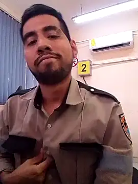 EnriquePersian197 online show from 02.20.25