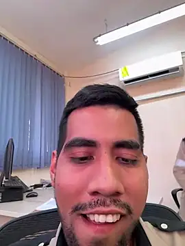 EnriquePersian197 online show from 03.20.25