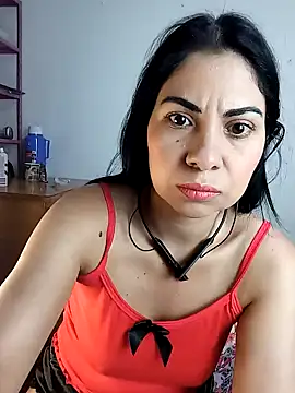 Snapshot of saralunabella chatting on 01.22.25 saralunabella online show from 01.22.25