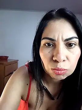 Snapshot of saralunabella chatting on 02.01.25 saralunabella online show from 02.01.25