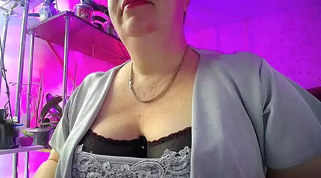 Snapshot of _Sweet_Woman chatting on 01.17.25  Sweet Woman online show from 01.17.25
