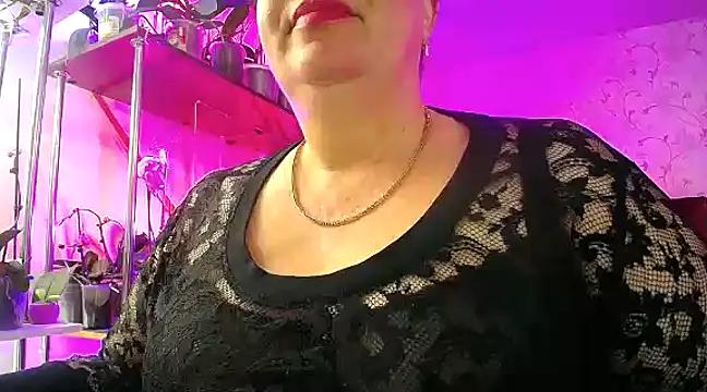 Snapshot of _Sweet_Woman chatting on 02.15.25  Sweet Woman online show from 02.15.25