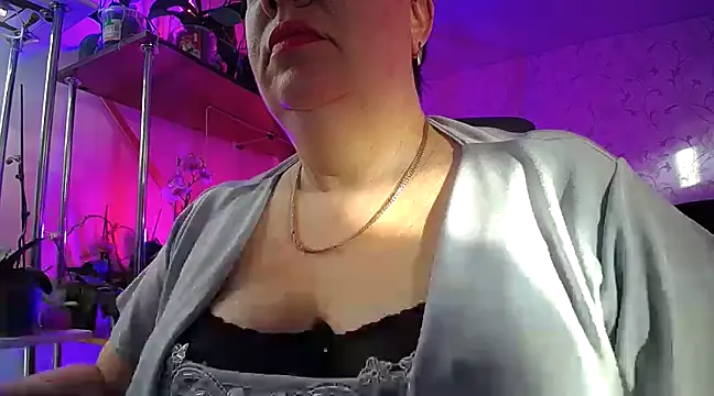 Snapshot of _Sweet_Woman chatting on 02.19.25  Sweet Woman online show from 02.19.25