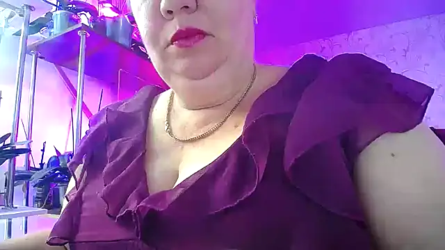 Snapshot of _Sweet_Woman chatting on 09.28.25  Sweet Woman online show from 09.28.25